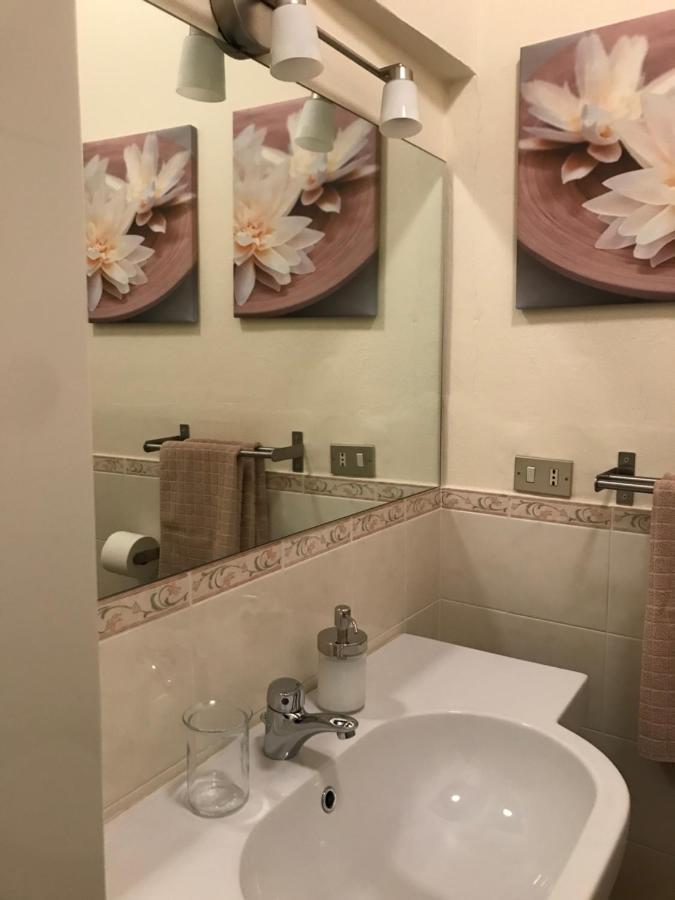 B&B Artincentro Lodi Bagian luar foto